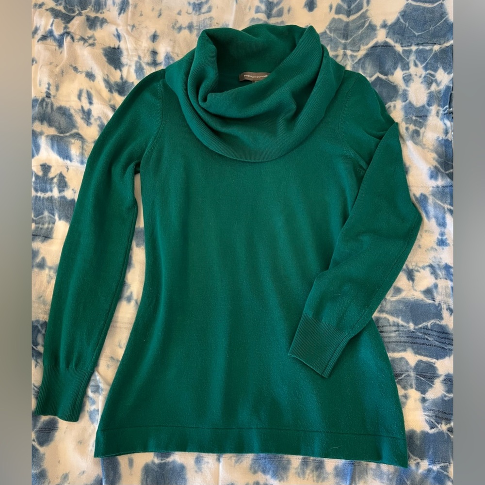 Teal cowl neck long sleeve sweater.